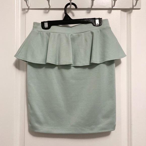Forever 21 Mint/Light Blue Peplum Skirt Size S - Picture 2 of 5